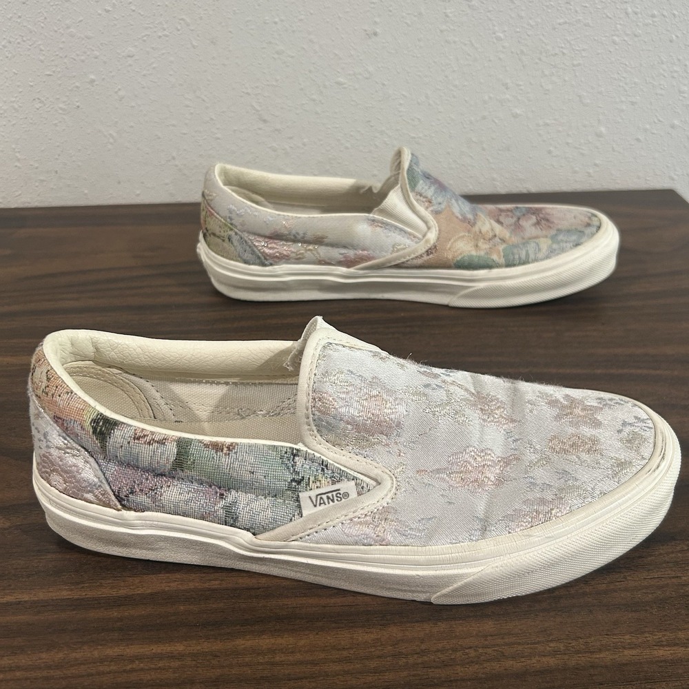 VANS Classic Slip-On Tapestry Floral Sneakers Womens Size 8.5 Urban Outfitters - Picture 4 of 10